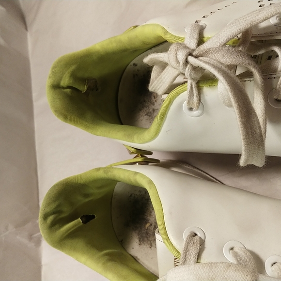 VALENTINO WHITE AND GREEN VALENTINO GARAVANI VLOGO BACKNET SNEAKERS - Picture 3 of 9